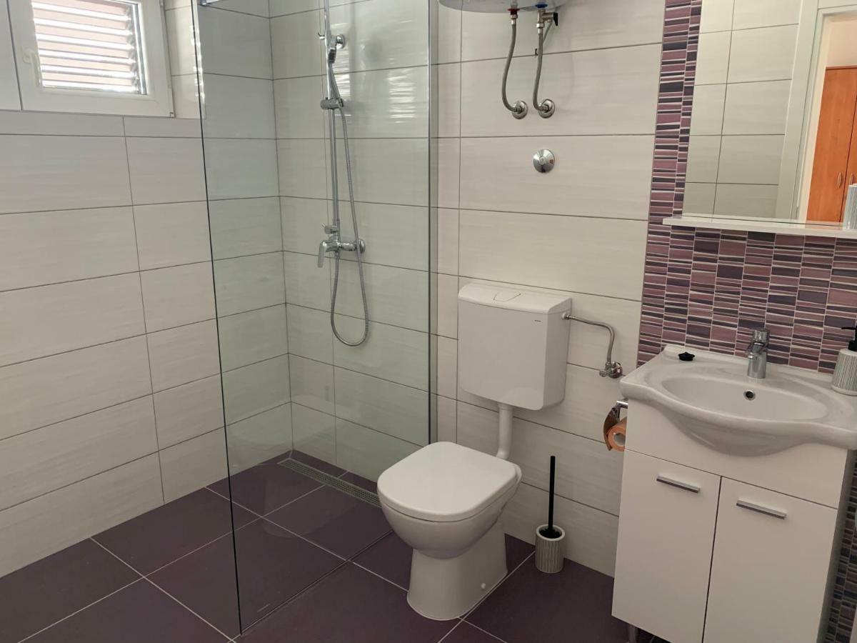 Apartments Zika Промайна Екстер'єр фото