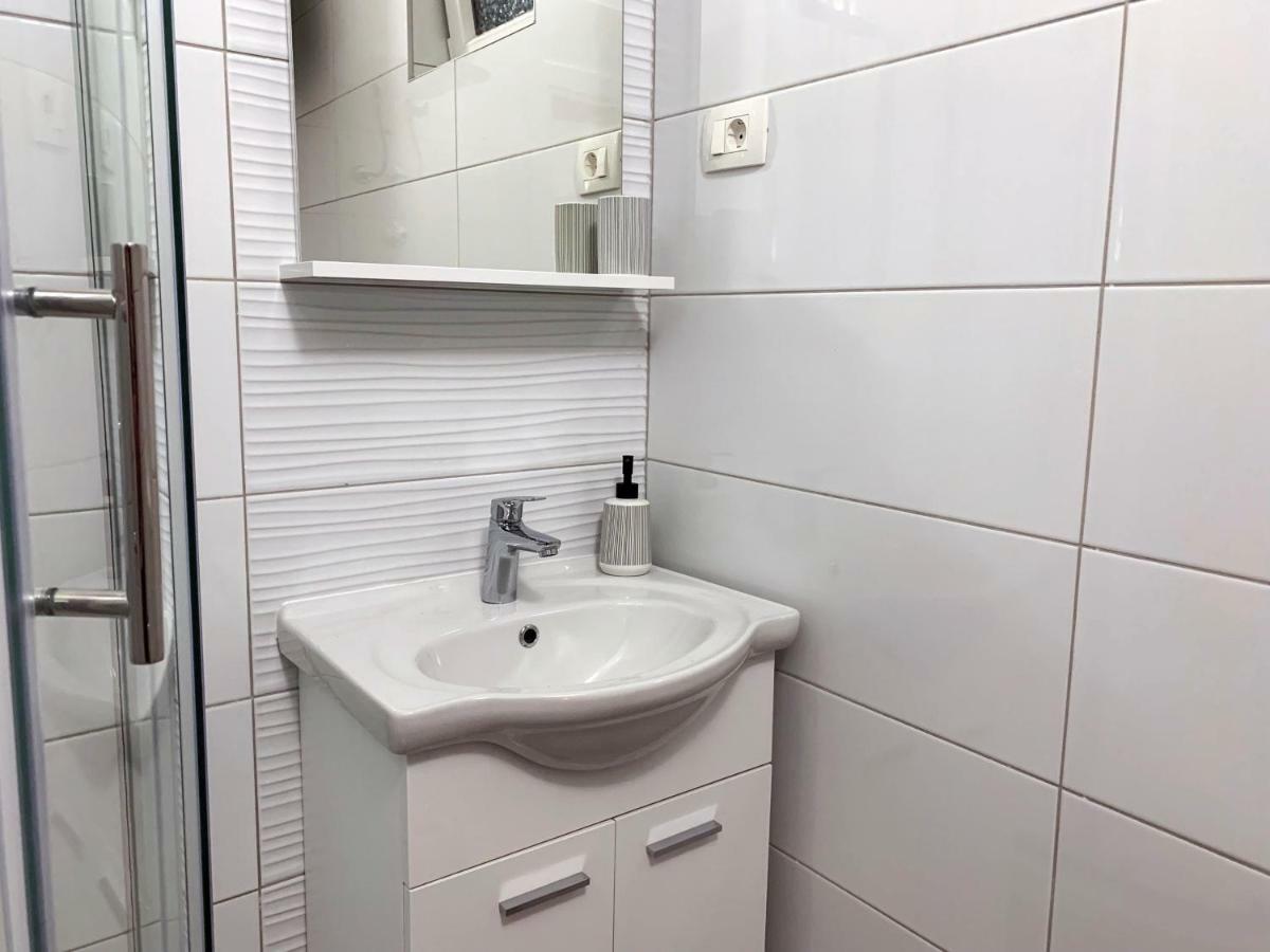 Apartments Zika Промайна Екстер'єр фото