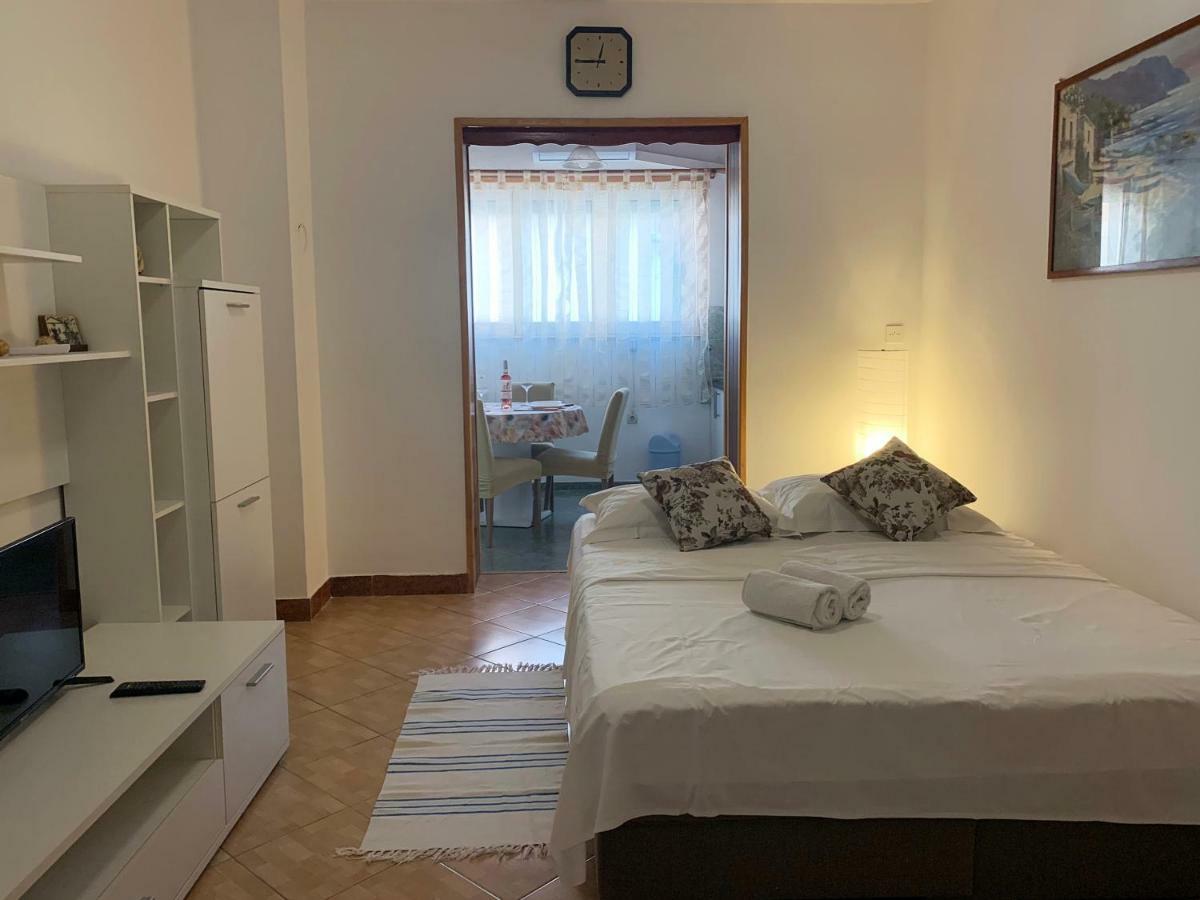 Apartments Zika Промайна Екстер'єр фото